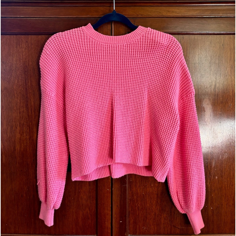 Pink sweater size Med